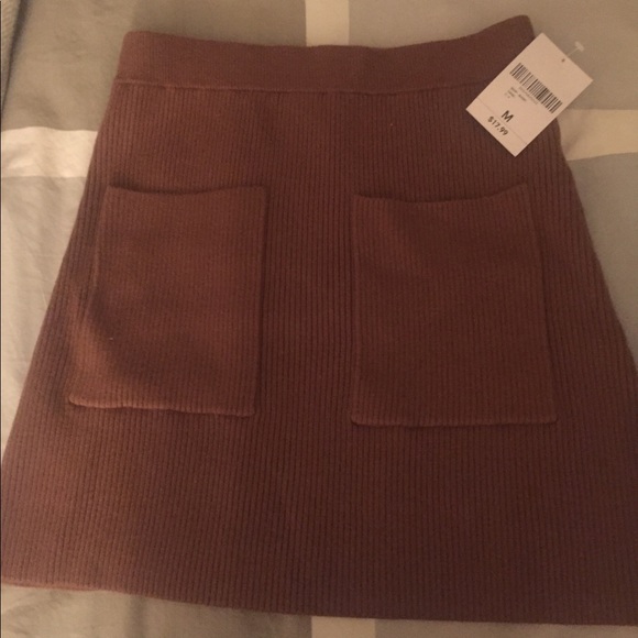 Forever 21 knit skirt, NWT - Picture 2 of 7